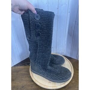 UGG Australia Women Classic Cardy Boots In Gray 6 Need Some Suede Cleaning